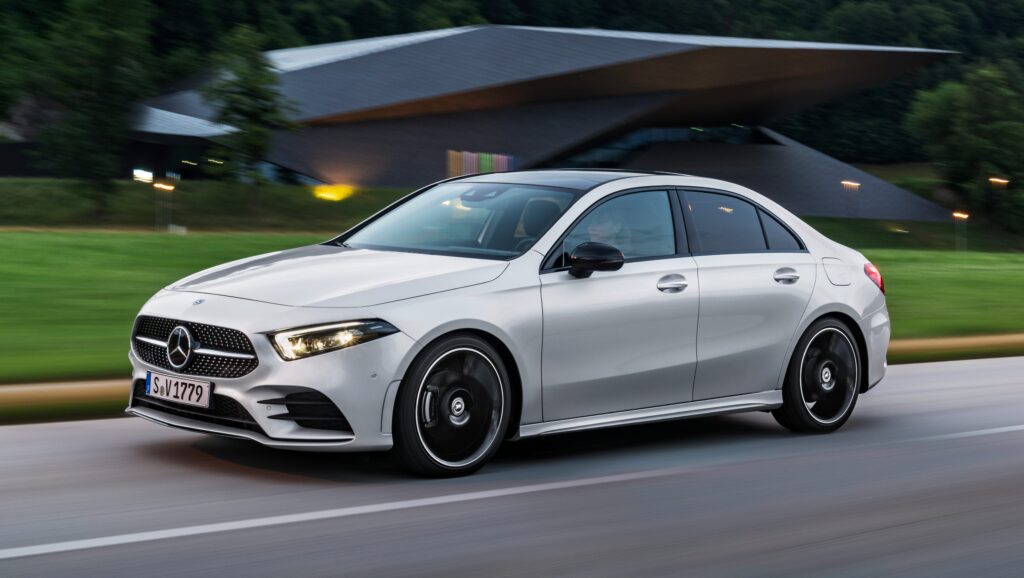 Hệ số cản không khí của xe Mercedes A class sedan