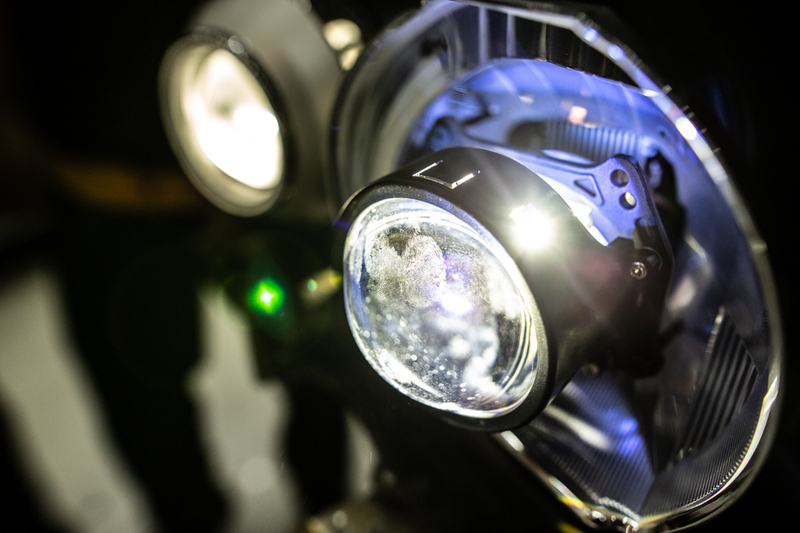 Đèn Bi - Led Laser là gì?