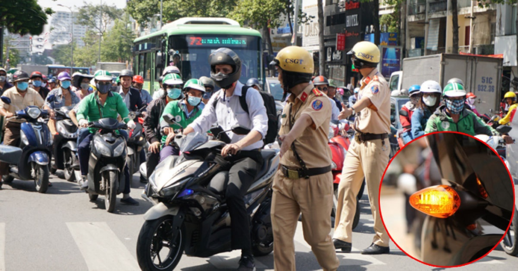 Lưu ý bật đèn khi chuyển làn hoặc hướng rẽ