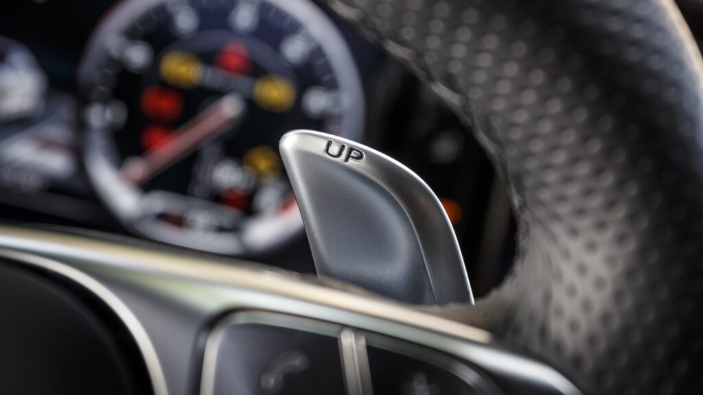 Lẫy chuyển số vô lăng