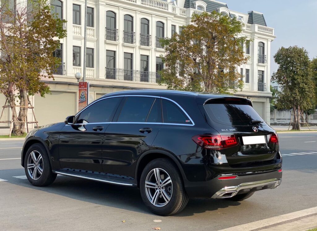 Đuôi xe GLC 200