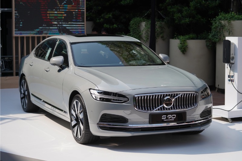 Volvo S90 - Mẫu SUV hạng sang nổi bật với thiết kế tinh tế, khả năng vận hành mạnh mẽ