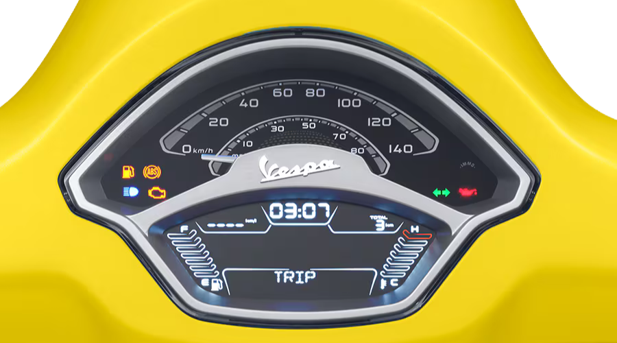Piaggio Sprint - Đèn pha vuông đặc trưng