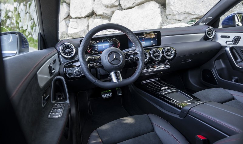 Nội thất MBUX Hyperscreen Mercedes Benz CLA Class 2025