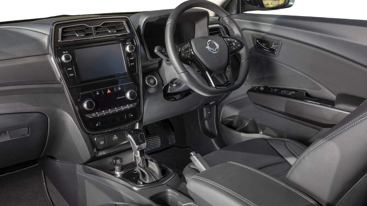 Ssangyong Tivoli - Chi tiết nội thất