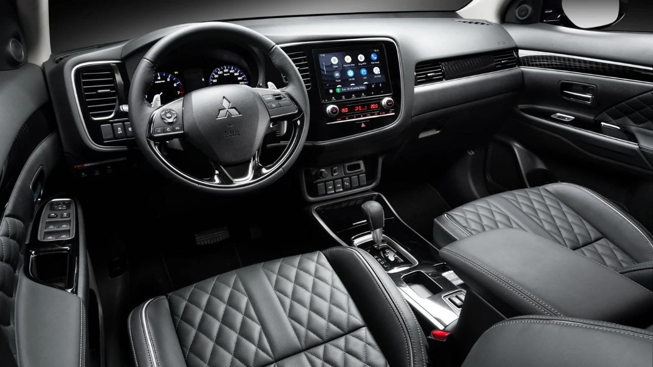 Mitsubishi Outlander Sport - Cửa sổ trời