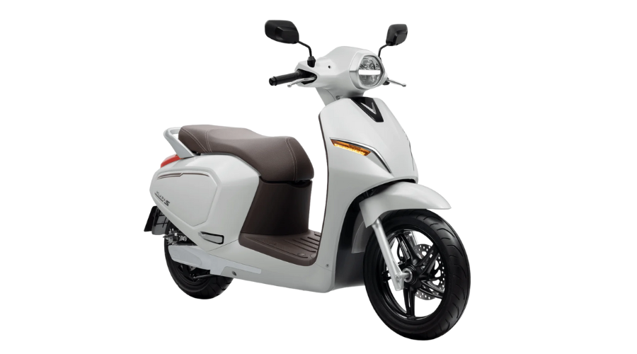 VinFast Klara S2 màu trắng ngọc trai