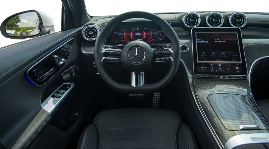 Mercedes GLC 250 - Bảng điều khiển trung tâm