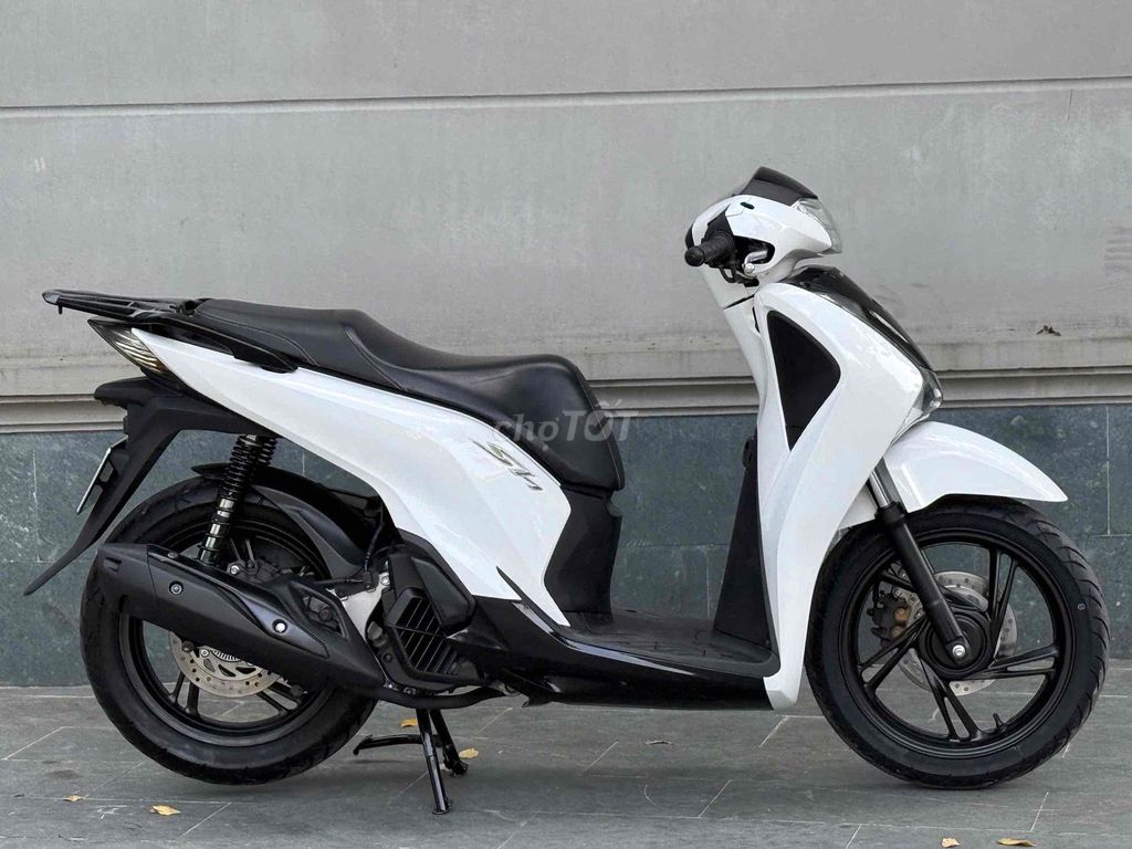 Review xe SH 125 sau 1 năm sử dụng: Xe có yếu như lời đồn? Review SH 125i