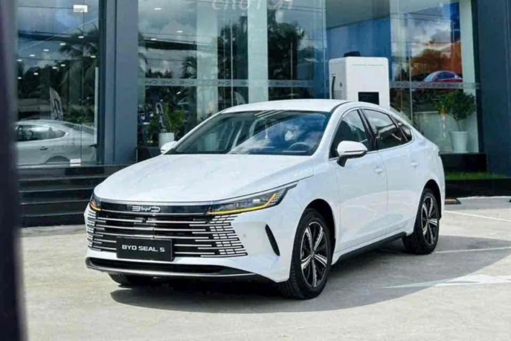 review BYD Seal 5 hình 2