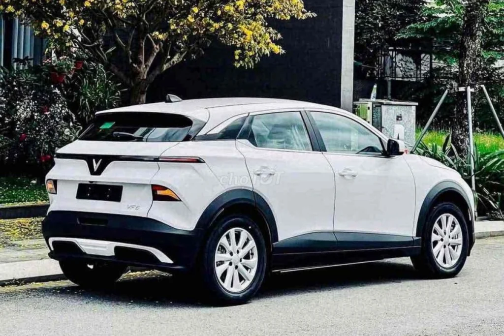 người dùng đánh giá VF6 hình 2