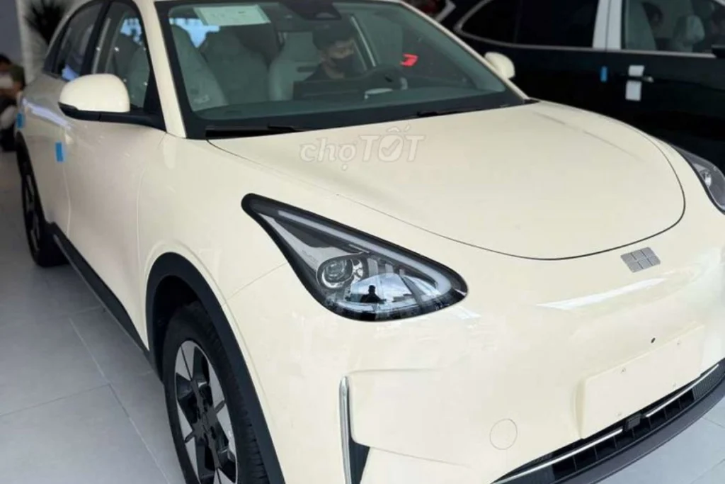 review Geely EX2 hình 1