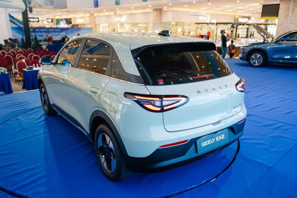 Geely EX2 đi được bao nhiêu km hình 2
