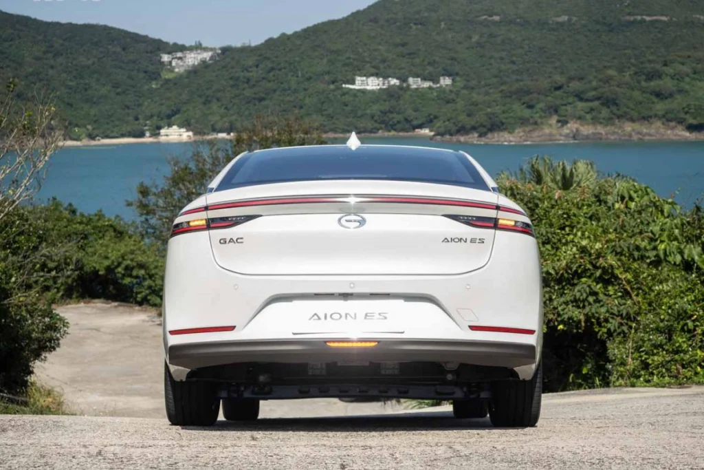 bảng màu xe Aion ES hình 2