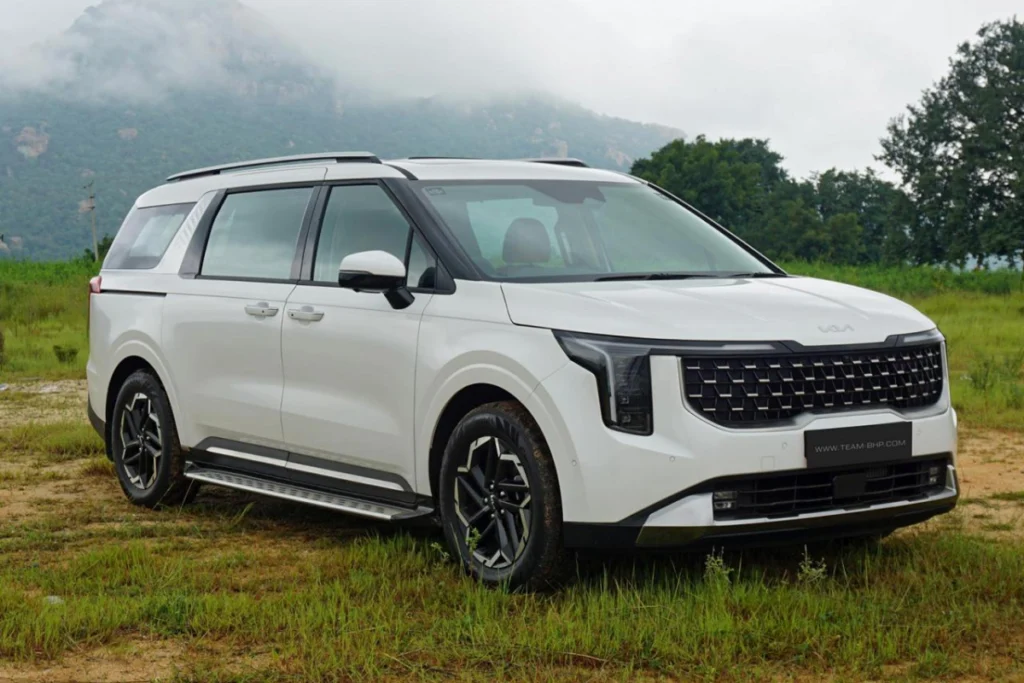 bình xăng xe Kia Carnival