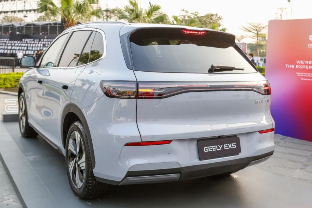 thông số kỹ thuật Geely EX5 hình 2