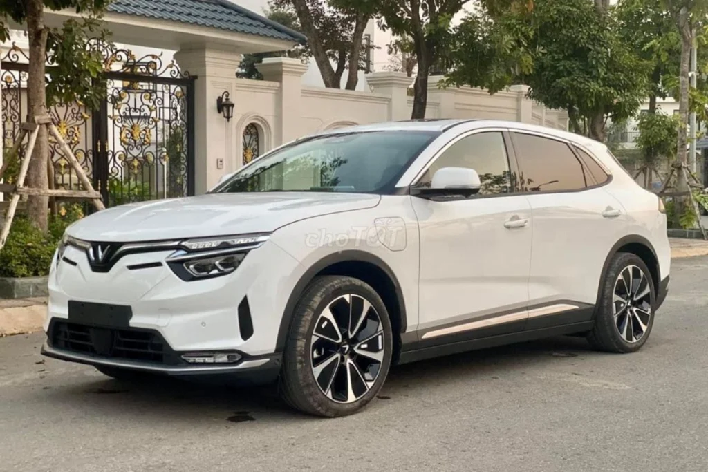 kích thước VF8 hình 2