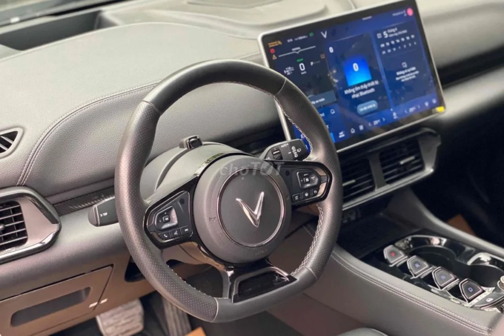 Nội thất VF8 có gì đặc biệt? Đánh giá chi tiết và báo giá mới nhất nội thất VF8