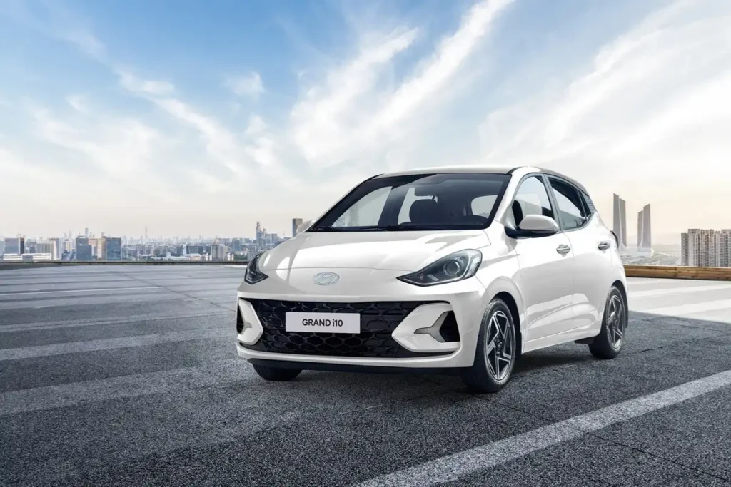 Review xe Hyundai i10 hình 2