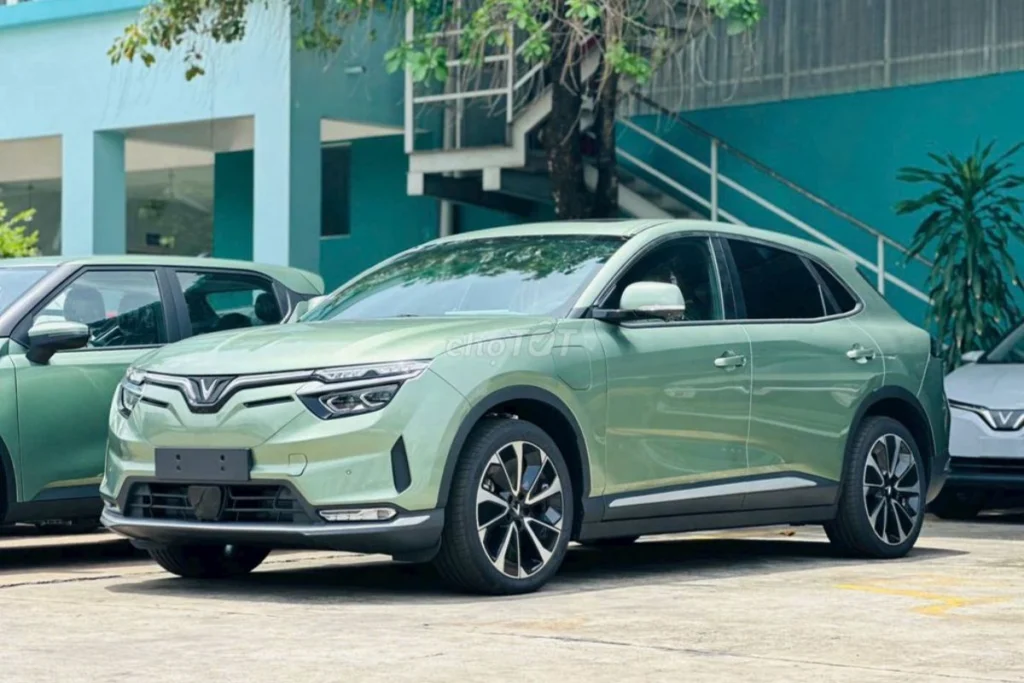 người dùng đánh giá VF8 hình 2