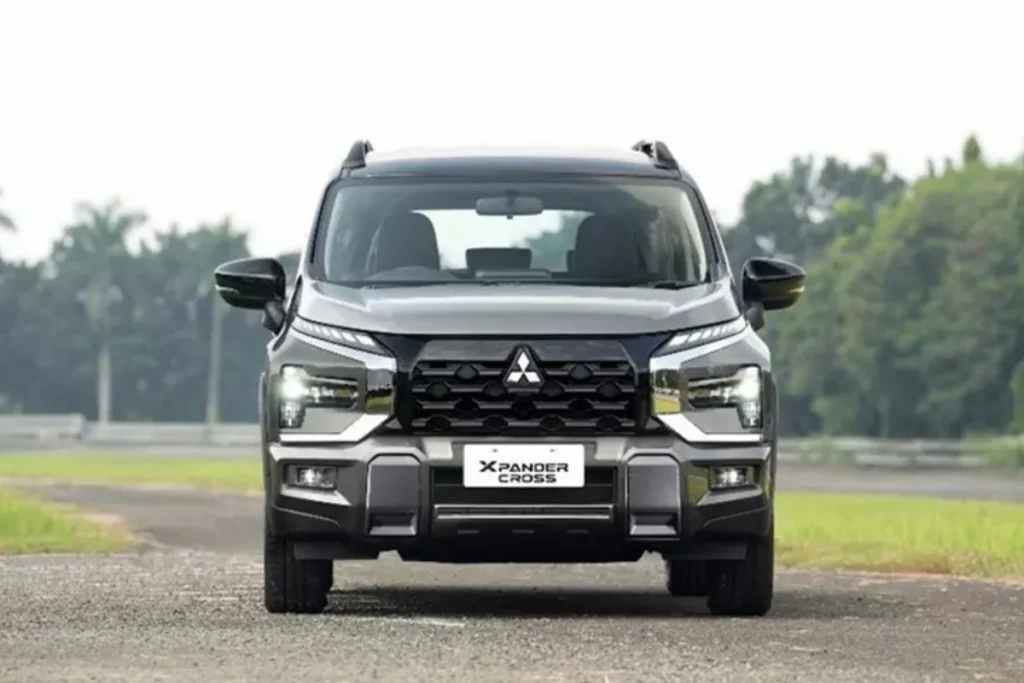 bình xăng xe Mitsubishi Xpander hình 3