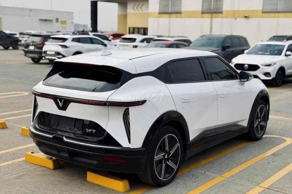 kích thước VF7 hình 2