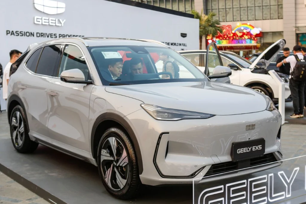 thông số kỹ thuật Geely EX5