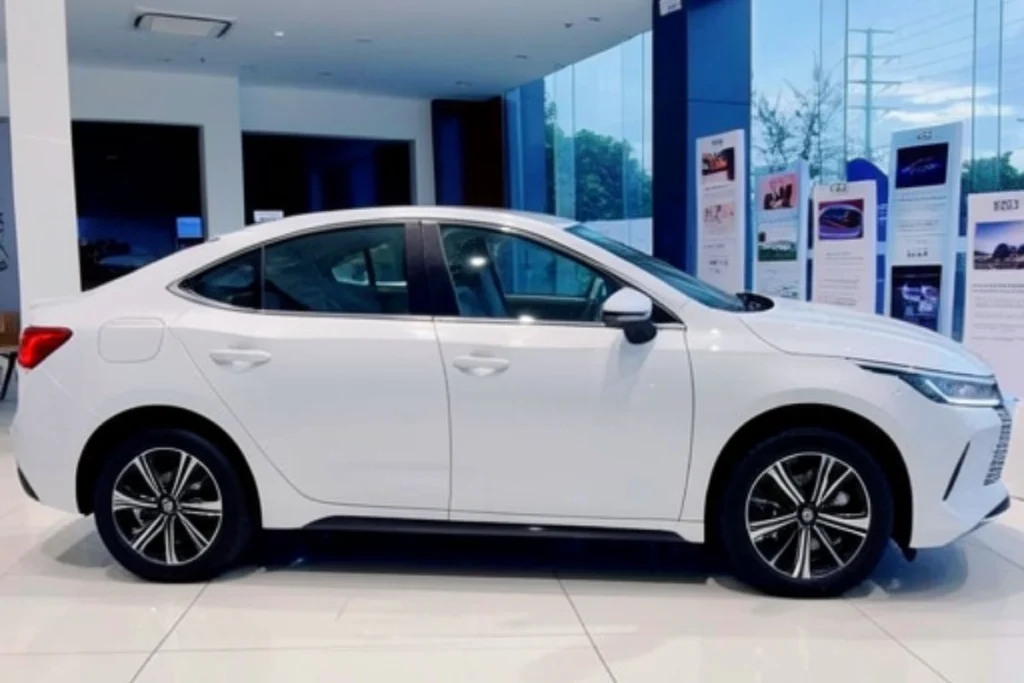 BYD Seal 5 mấy chỗ hình 1