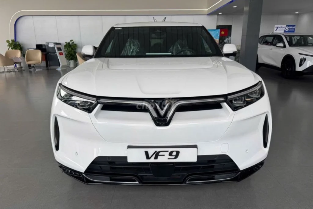 VF9 mấy chỗ hình 1