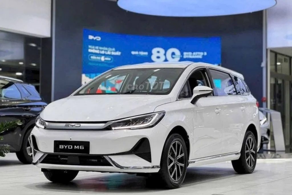 Kích thước BYD M6 hình 1