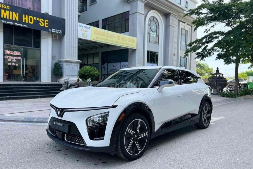 VF7 mấy chỗ hình 2