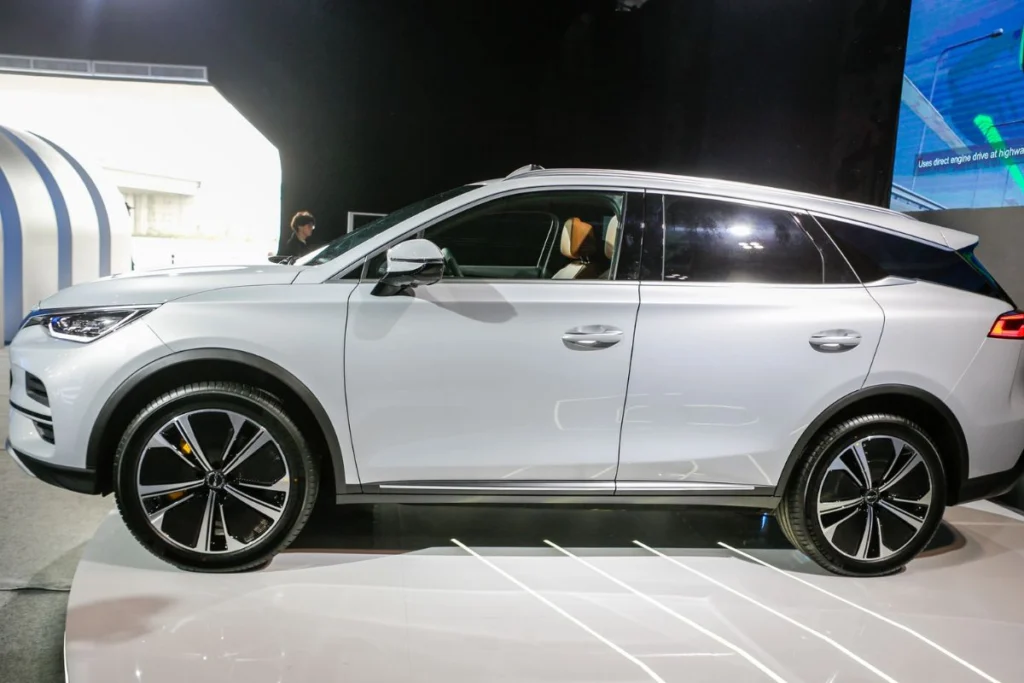 review BYD Sealion 8 hình 1