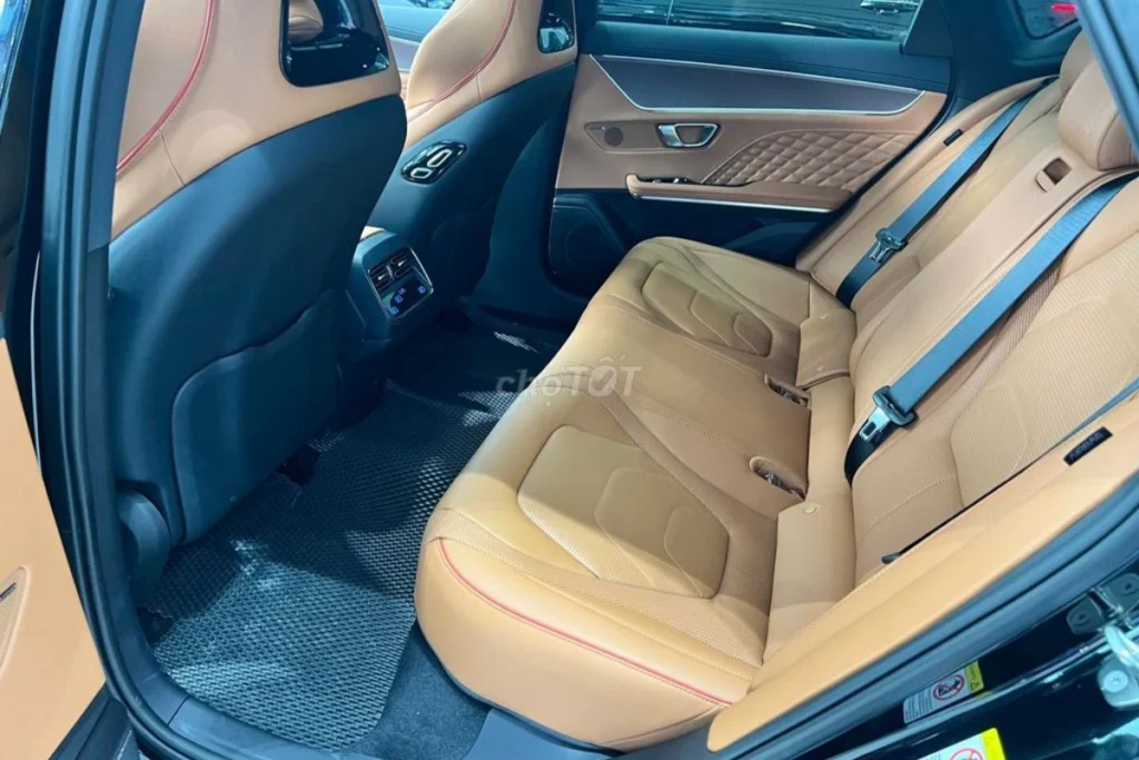 nội thất BYD Han hình 2