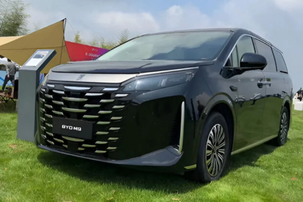 BYD M9 mấy chỗ hình 1