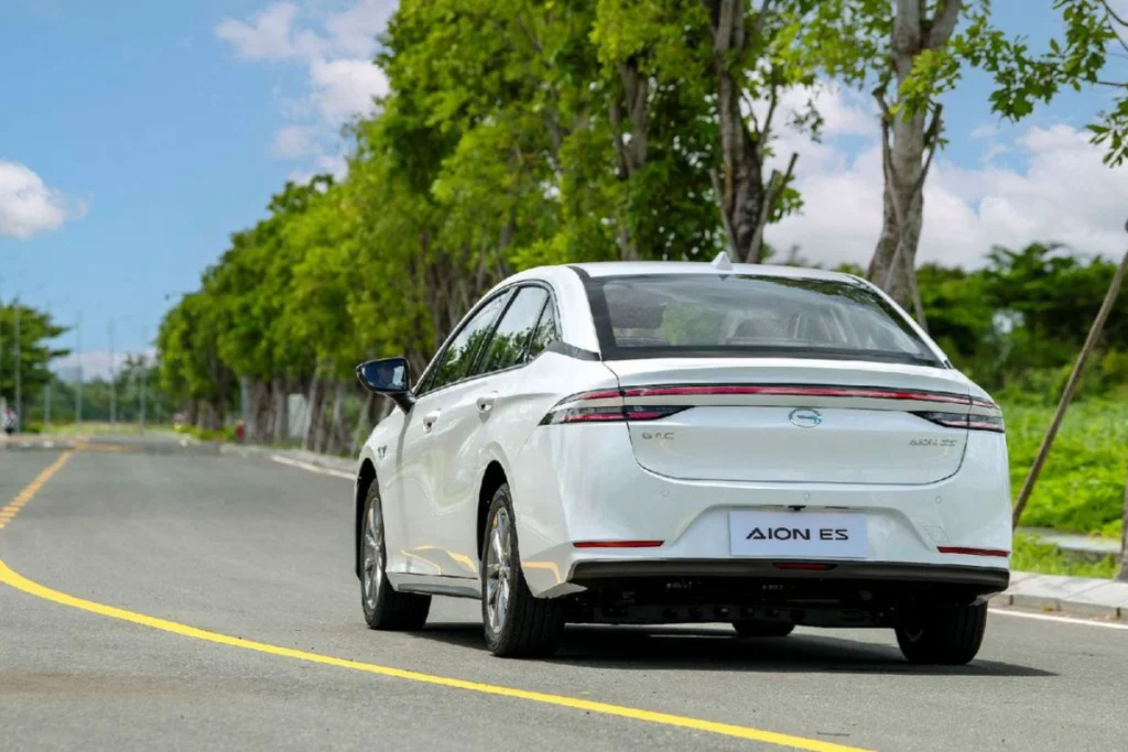 Aion ES đi được bao nhiêu km hình 2