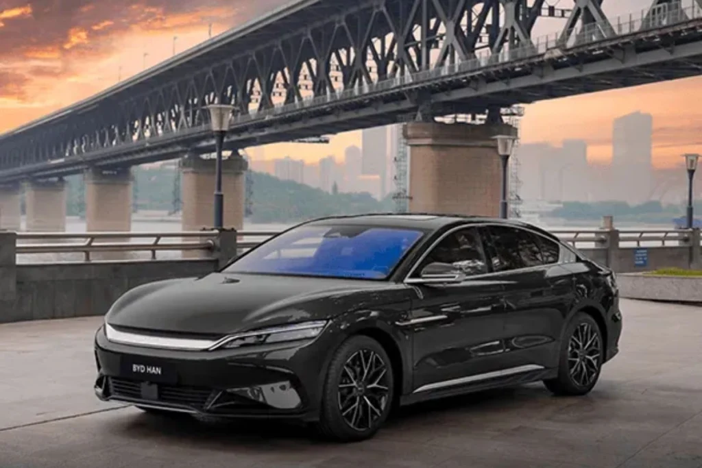 thông số kỹ thuật BYD Han hình 1