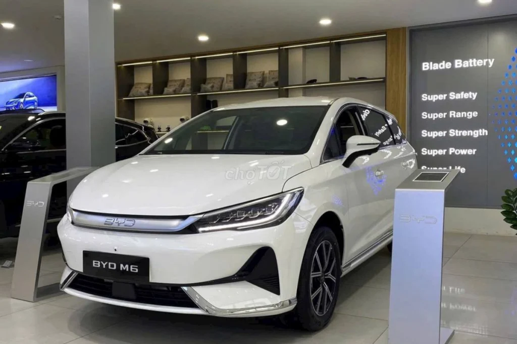 thông số kỹ thuật BYD M6 hình 2