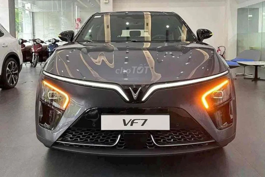 người dùng đánh giá VF7