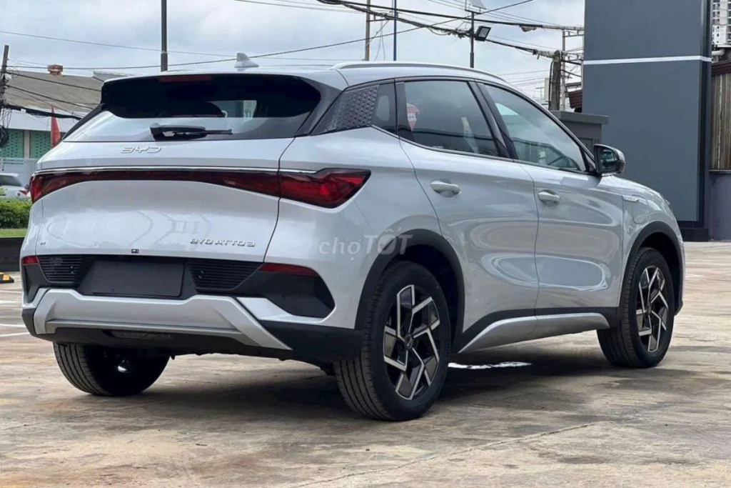 Người dùng đánh giá Atto 3 hình 2