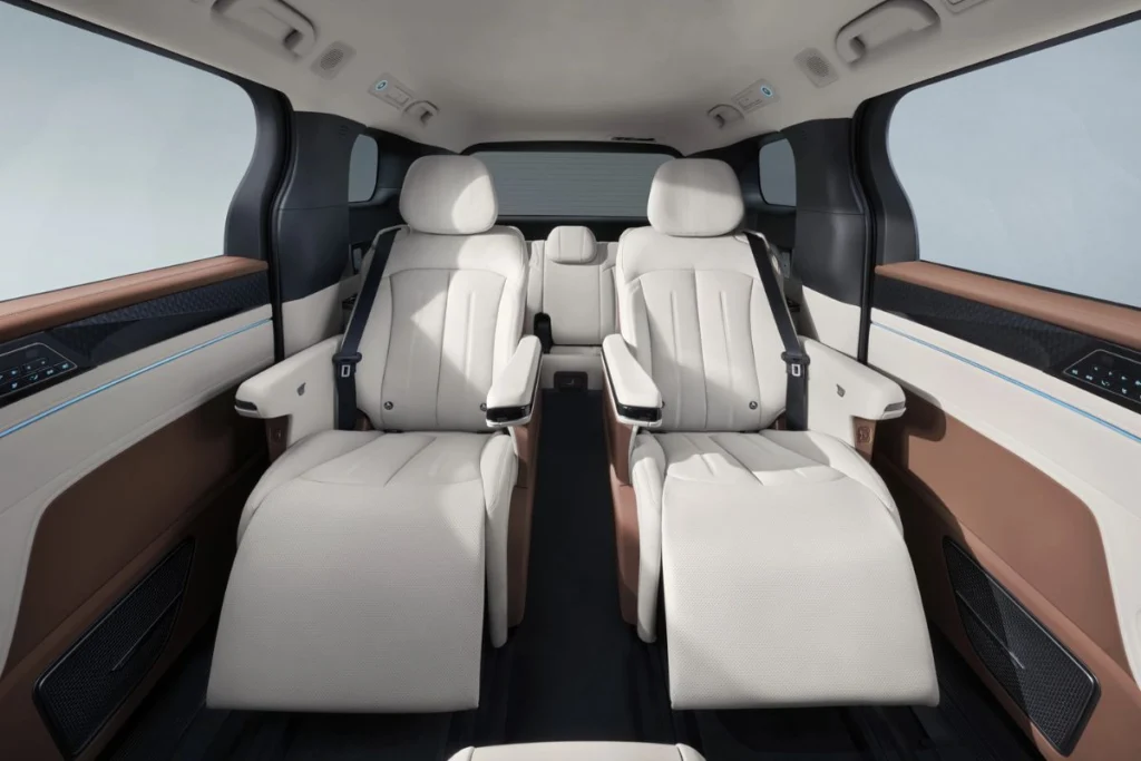 nội thất BYD M9 hình 1