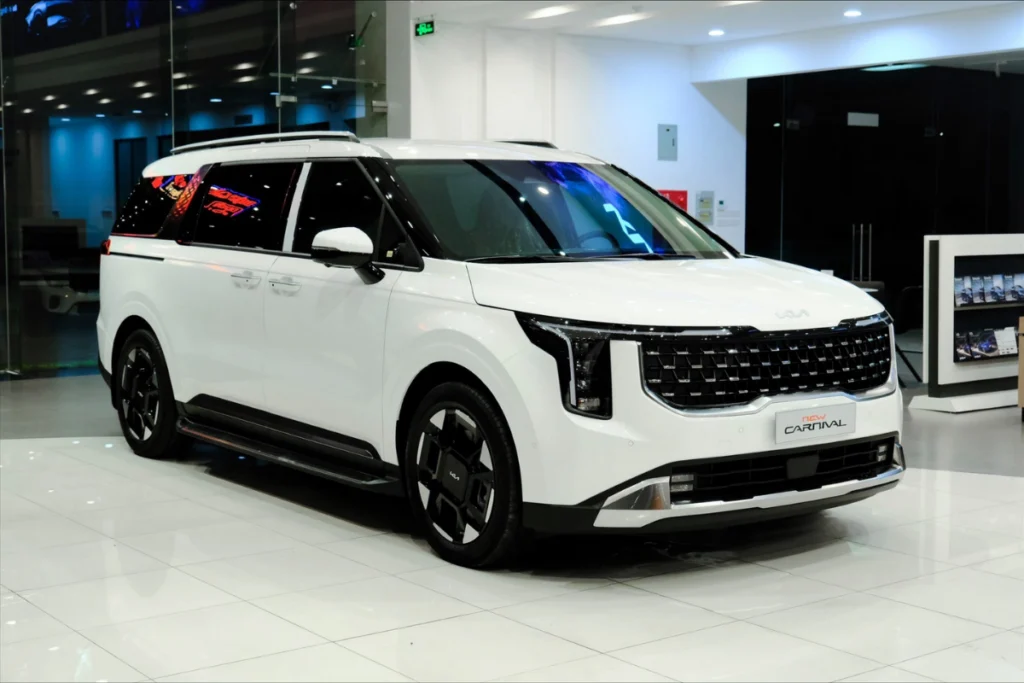 kích thước xe Kia Carnival