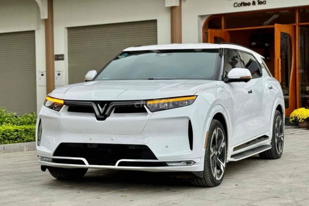 thông số kỹ thuật VF9 hình 1