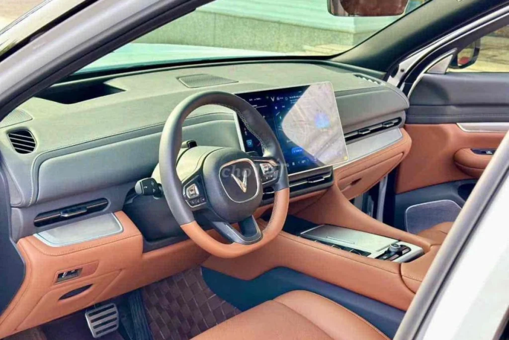 thông số kỹ thuật VF9 hình 2