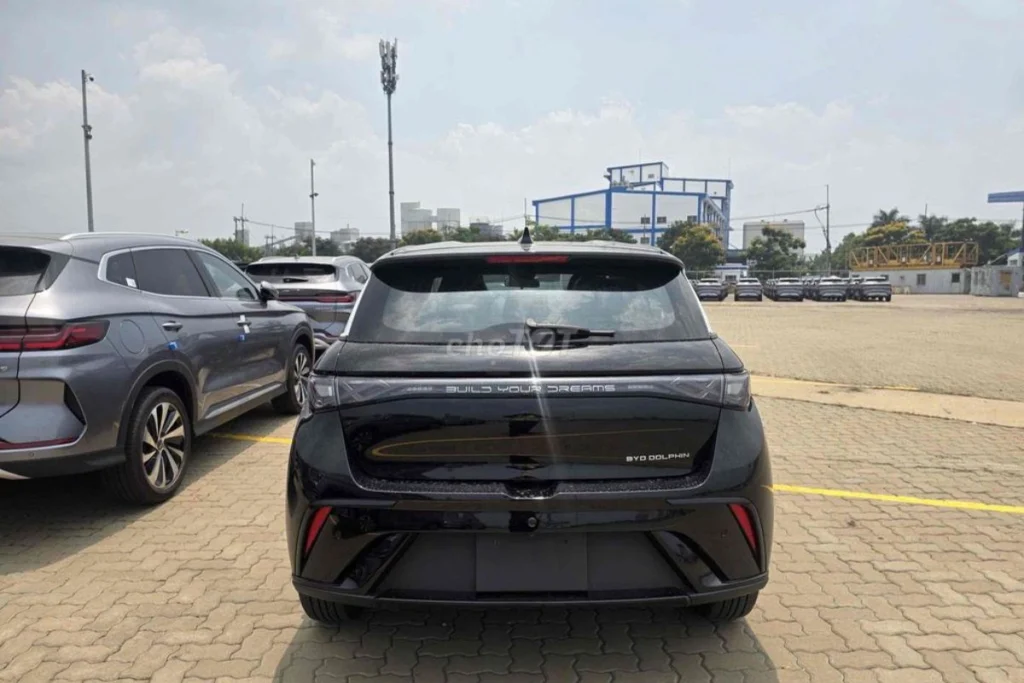 BYD Dolphin đi được bao nhiêu km hình 2