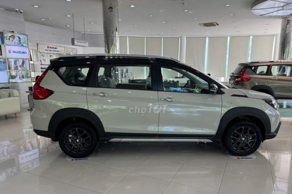 review xe Suzuki XL7 hình 3