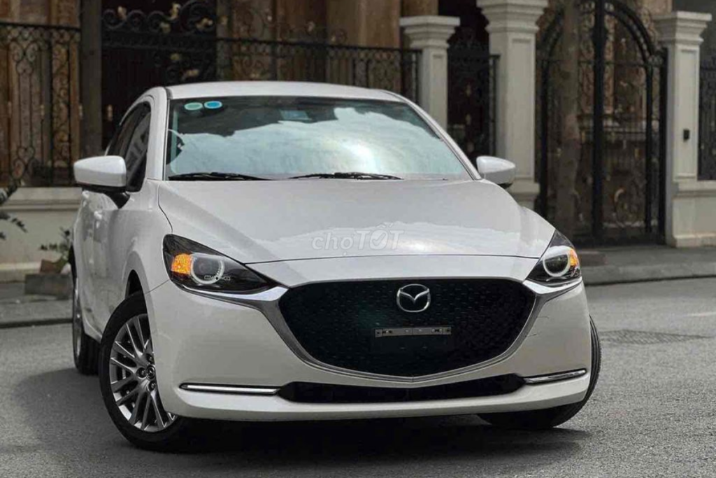 Xe Mazda 2 mấy chỗ? Đánh giá không gian thực tế mới nhất xe Mazda 2 mấy chỗ