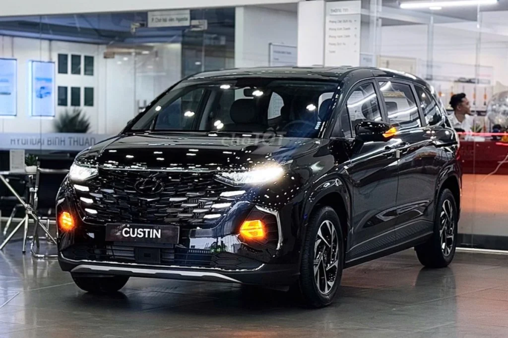 thông số kỹ thuật xe Hyundai Custin hình 3