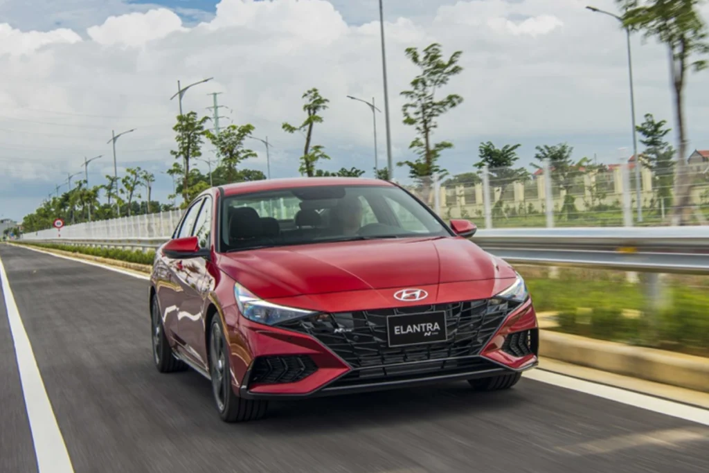 bảng màu xe Hyundai Elantra hình 3