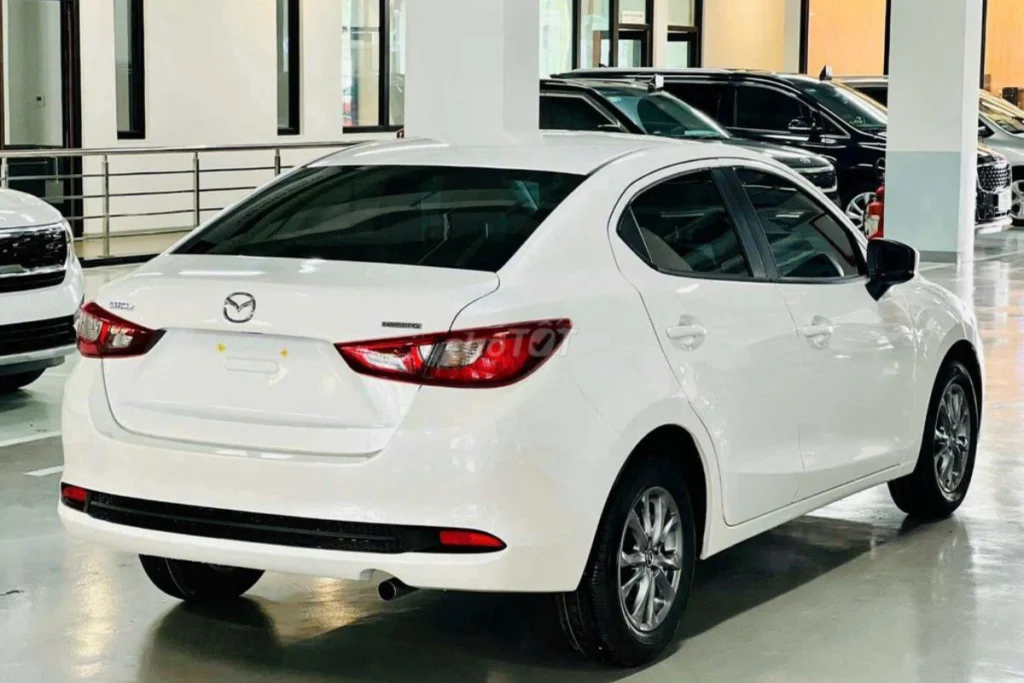 Kích thước xe Mazda 2: Thông số chi tiết Sedan và Hatchback kích thước xe Mazda 2