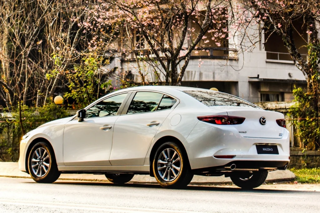 Hướng dẫn sử dụng Mazda 3 toàn tập cho chủ xe mới Hướng dẫn sử dụng Mazda 3
